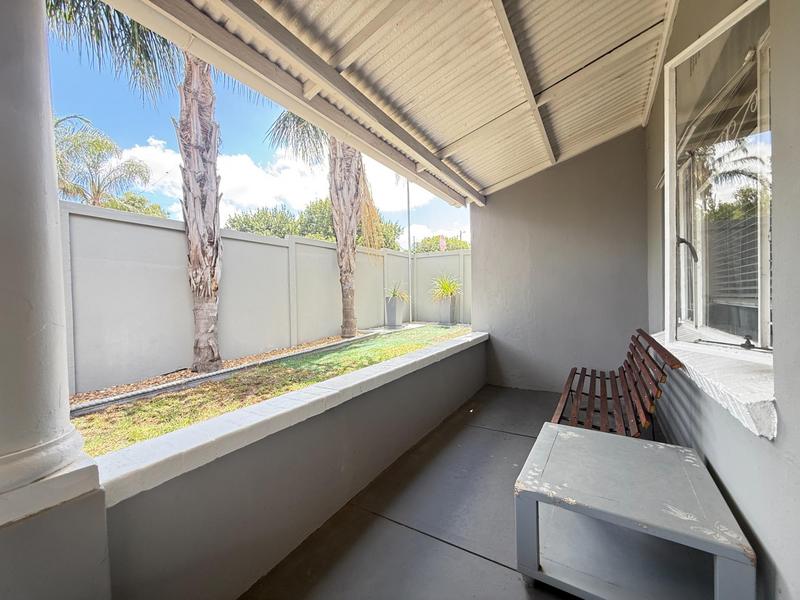 4 Bedroom Property for Sale in Amandelrug Western Cape